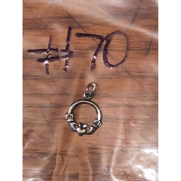 Unbranded Jewelry - Vintage Claddagh Irish Celtic Charm Pendant Sterling 925 Heart Hands Crown
